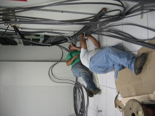 outcabling105.jpg