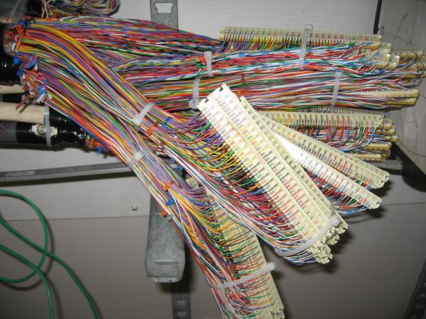 outcabling103.jpg