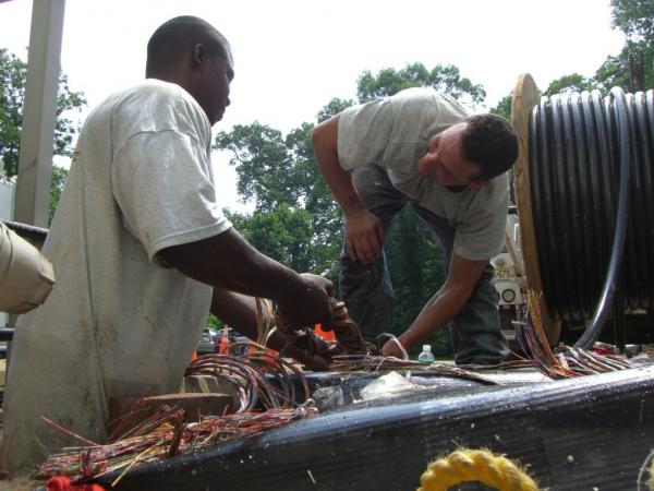 outcabling021.jpg