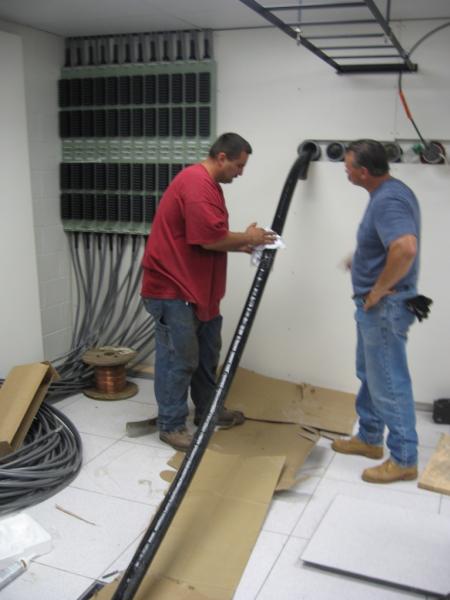 outcabling100.jpg